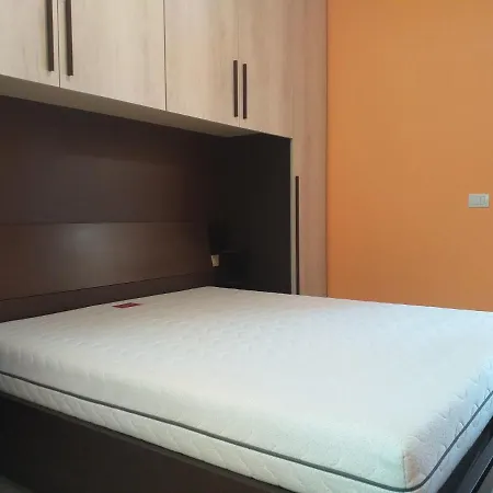 Orange House Apartmán *