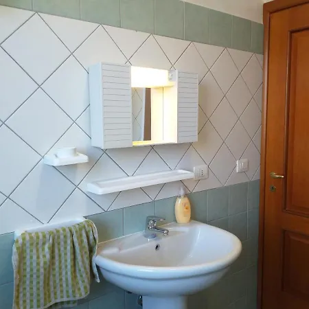 דירה Orange House