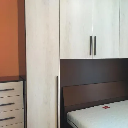 Orange House * בוסה