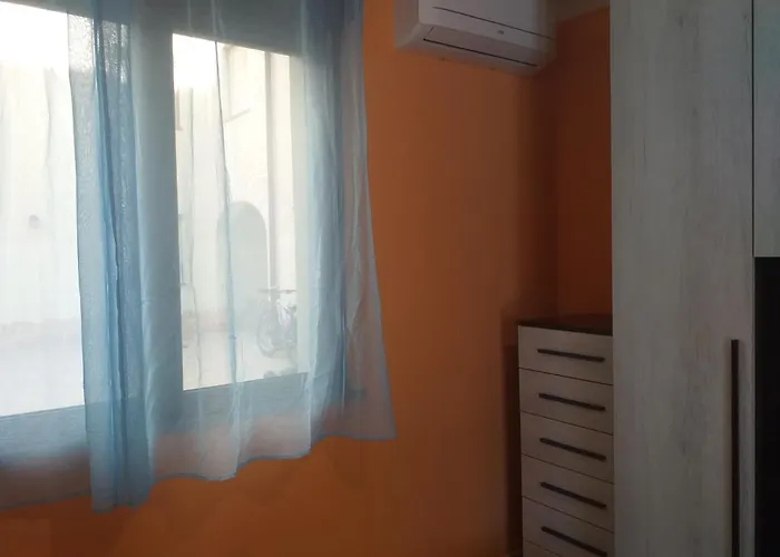 Apartment Orange House Bosa